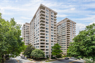 Plus de détails pour 4500 N Park Ave, Chevy Chase, MD - Logement à vendre