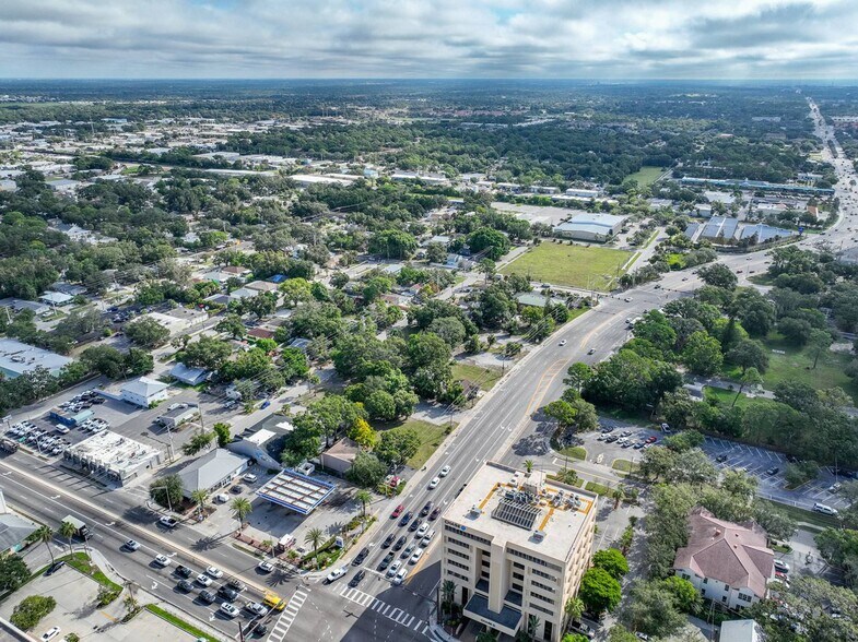 2063 Fruitville Rd, Sarasota, FL à vendre - Photo de l’immeuble – Image 3 sur 5