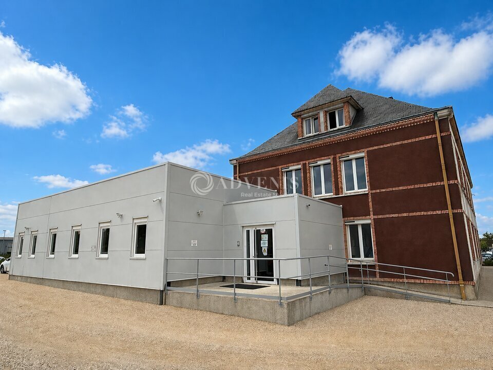 Bureau dans Fleury-les-Aubrais à vendre Photo de l’immeuble– Image 1 sur 13