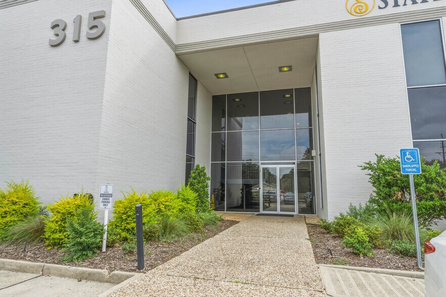 315 S College Rd, Lafayette, LA à louer - Photo de l’immeuble – Image 2 sur 10