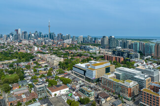 Plus de détails pour 1025 Queen St W, Toronto, ON - Local commercial à louer