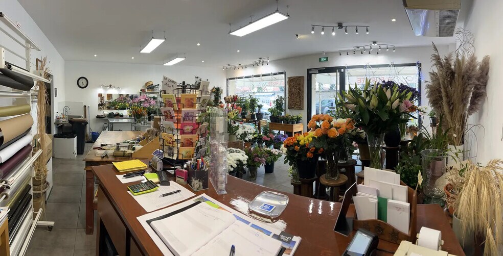 Local commercial dans Saint-Maur-des-Fossés à vendre - Photo de l’immeuble – Image 1 sur 11
