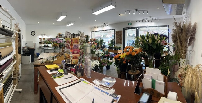 Plus de détails pour Local commercial à vendre