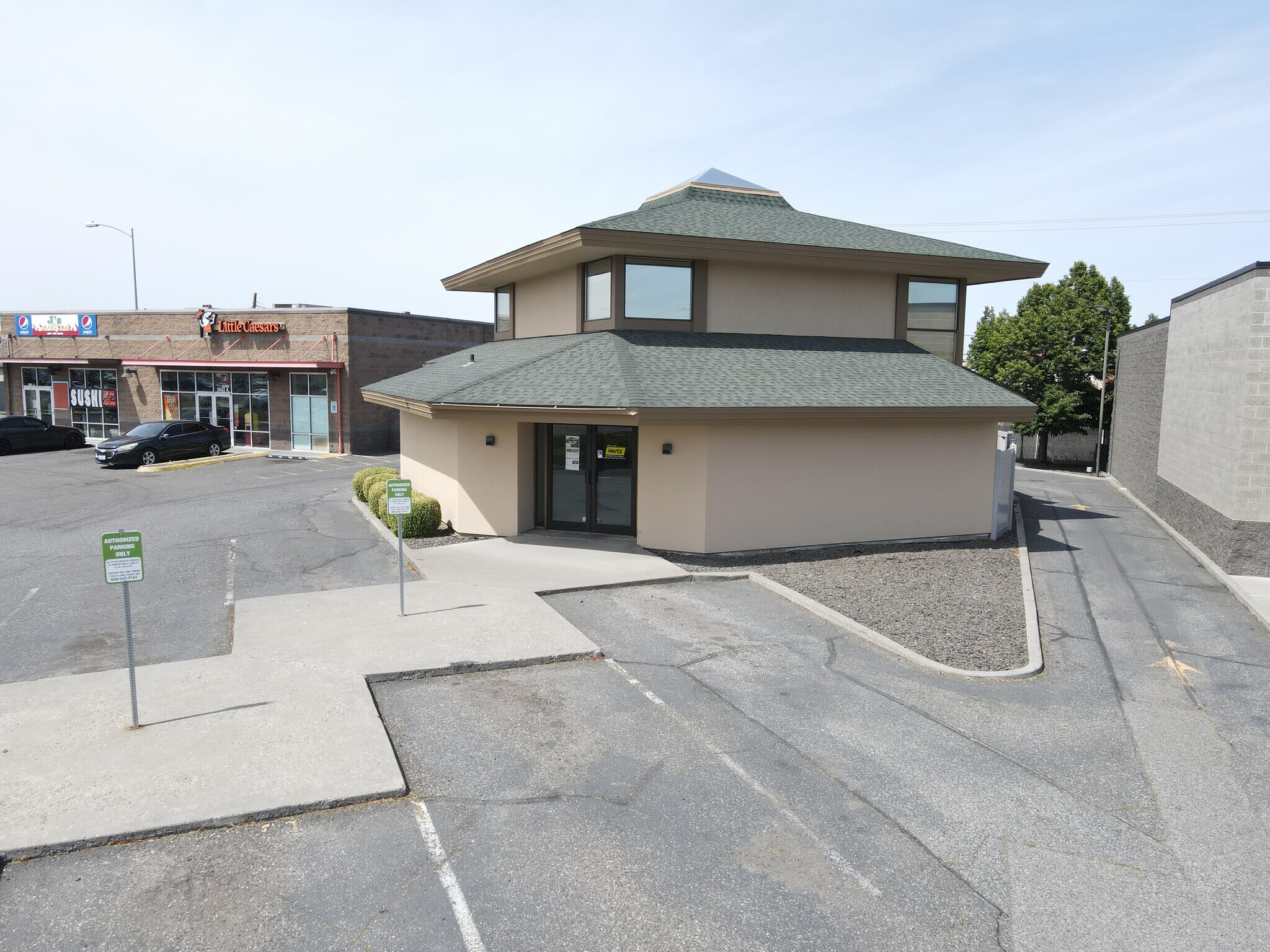 2626 W Kennewick Ave, Kennewick, WA à louer Photo principale– Image 1 sur 34