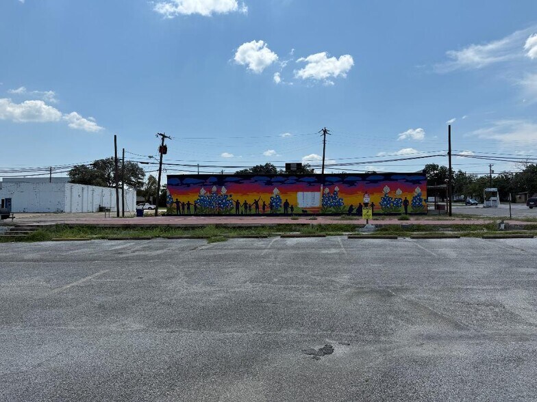 201 S 2nd St, Copperas Cove, TX à vendre - Photo de l’immeuble – Image 2 sur 4