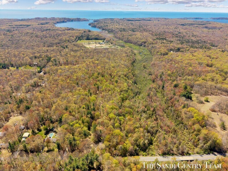 V/L Orshal Road, Whitehall, MI à vendre - Aérien – Image 1 sur 3