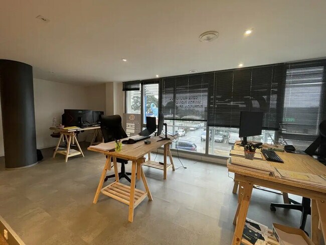 Plus de détails pour Bureau à louer