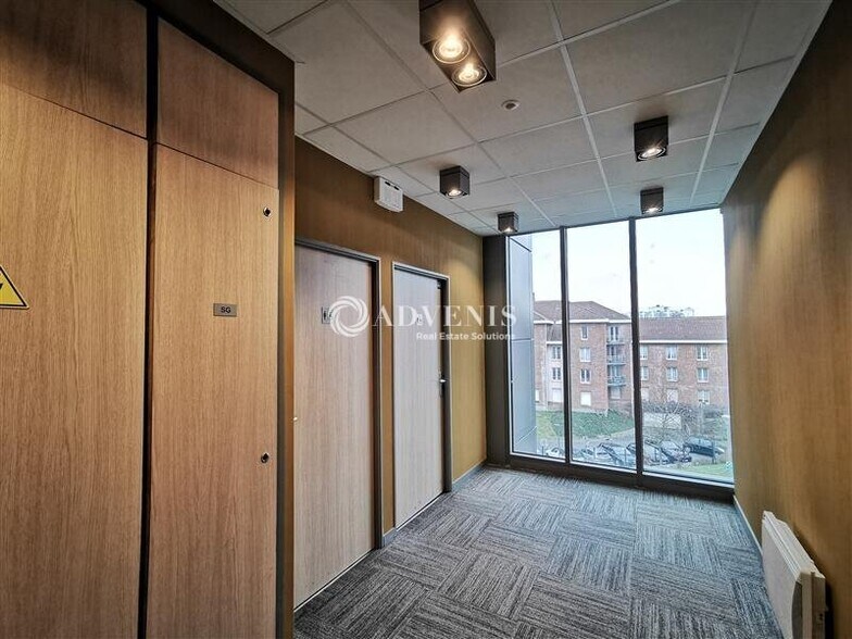 Bureau dans VILLENEUVE-D'ASCQ à louer - Photo de l’immeuble – Image 3 sur 10