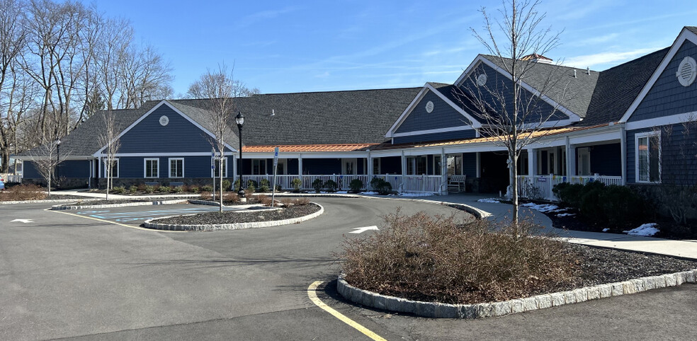 1628 Highway 27, North Brunswick, NJ à louer - Photo principale – Image 1 sur 1