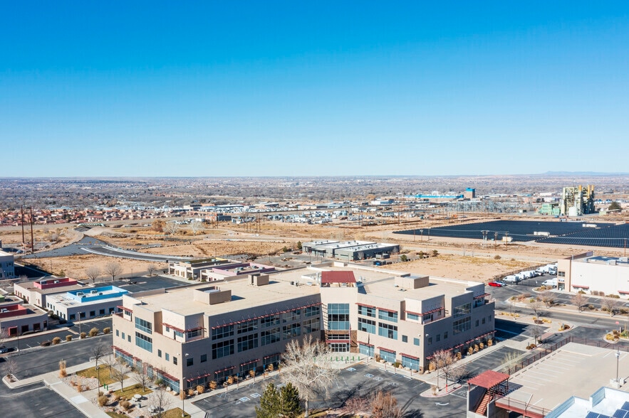 3900 Masthead St NE, Albuquerque, NM à louer - Aérien – Image 2 sur 4