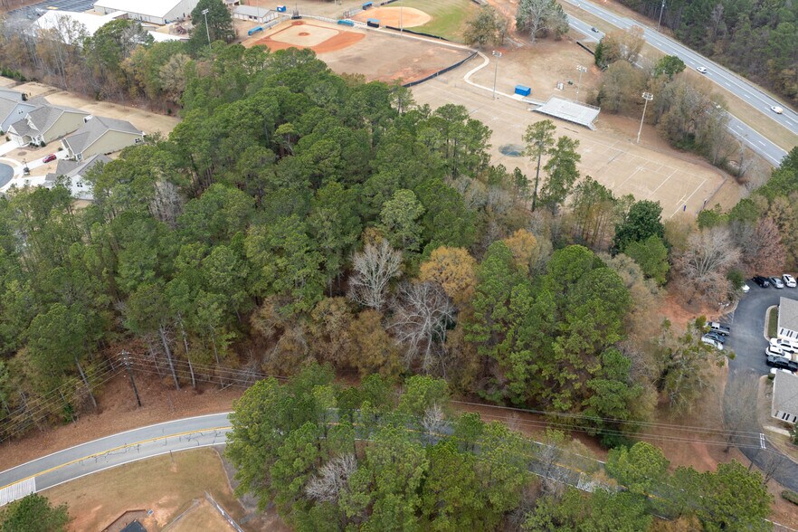 820 Ebenezer Church Rd, Sharpsburg, GA à louer - Photo de la construction – Image 2 sur 2
