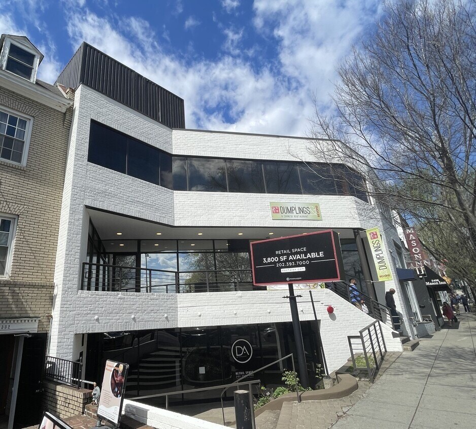 2400 Wisconsin Ave NW, Washington, DC à louer Photo de l’immeuble– Image 1 sur 2