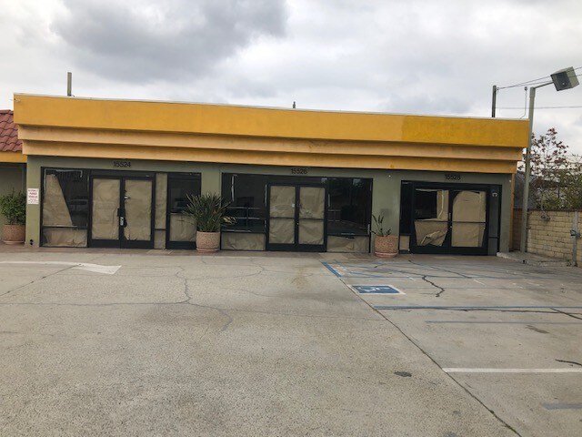 15518-15528 Lakewood Blvd, Bellflower, CA à louer - Photo de l’immeuble – Image 1 sur 3
