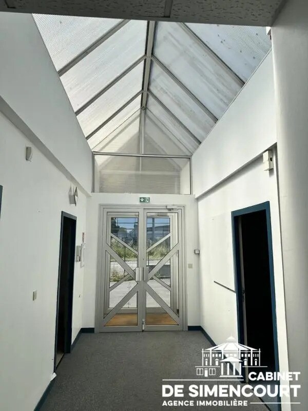 Bureau dans Boves à louer Photo intérieure– Image 1 sur 5