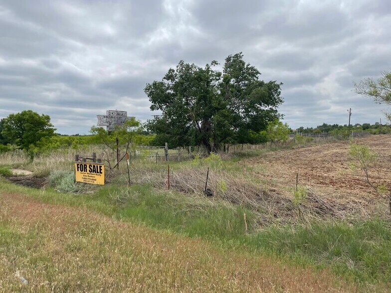 Hwy 287 E & CR 15, Childress, TX à vendre - Photo de l’immeuble – Image 3 sur 8