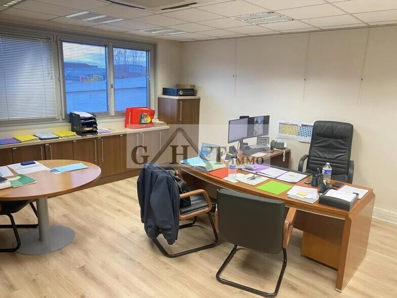 Industriel/Logistique dans Mareuil-lès-Meaux à vendre - Photo intérieure – Image 1 sur 19