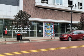 Plus de détails pour 240 Ionia Ave SW, Grand Rapids, MI - Local commercial à louer
