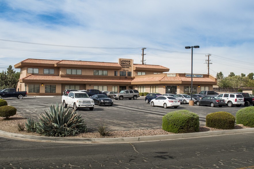 19031 Outer Highway 18, Apple Valley, CA à louer - Photo de l’immeuble – Image 2 sur 5