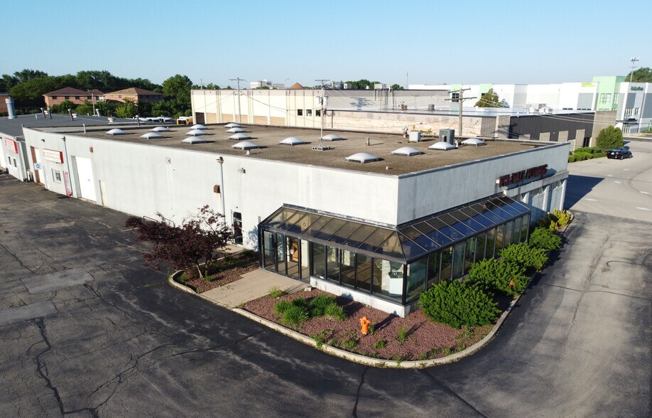 1340 W Ogden Ave, Naperville, IL à vendre - Photo de l’immeuble – Image 2 sur 7
