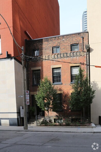 24 Mercer St, Toronto, ON à louer - Photo de l’immeuble – Image 2 sur 5