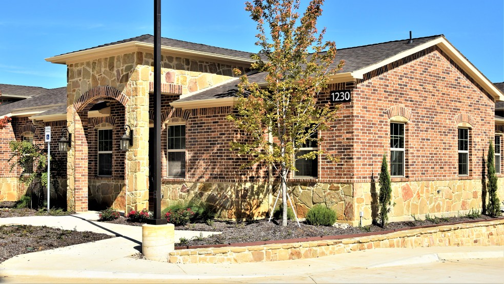 1230 N Kimball Ave, Southlake, TX à louer - Photo de l’immeuble – Image 2 sur 6