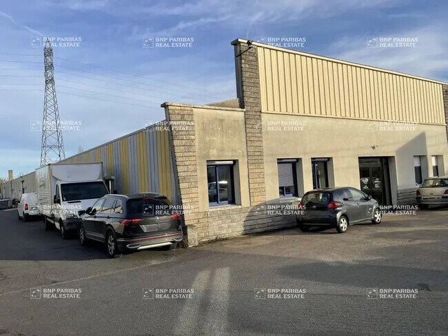 Plus de détails pour Bureau, Local d'activités à louer