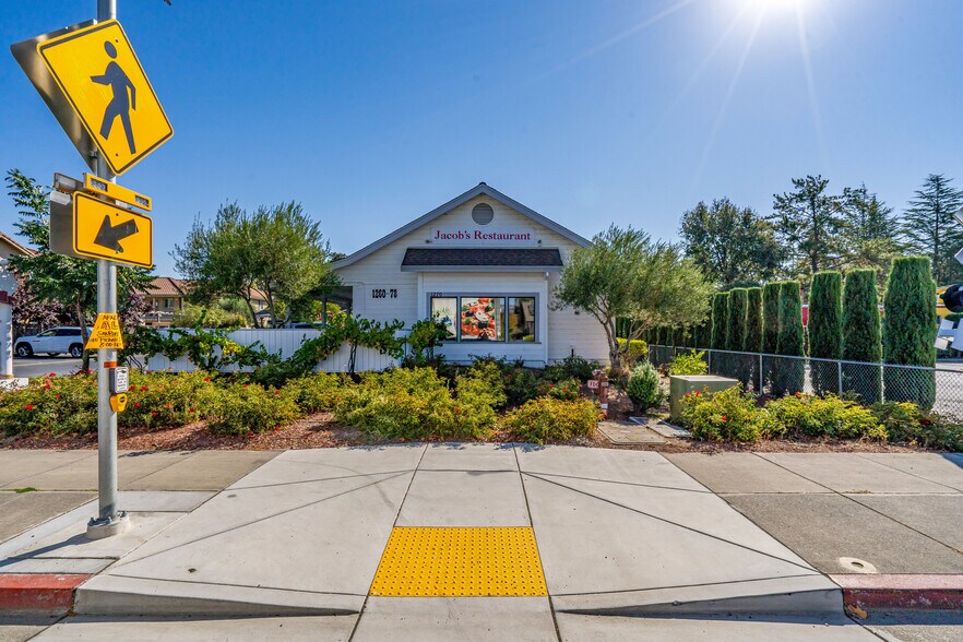 1270 Broadway, Sonoma, CA à vendre - Photo de l’immeuble – Image 3 sur 44