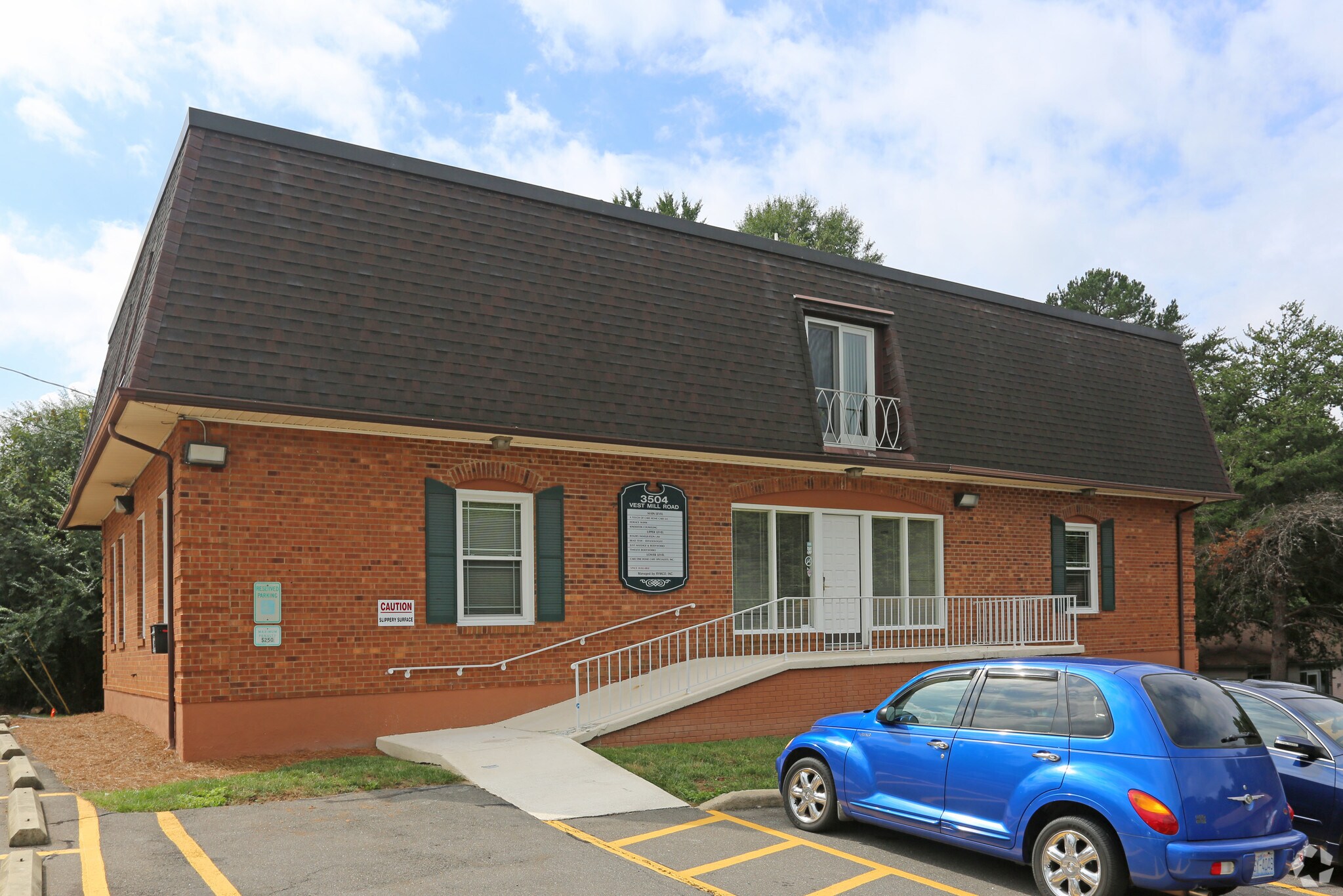 3504 Vest Mill Rd, Winston-Salem, NC à louer Photo principale– Image 1 sur 5