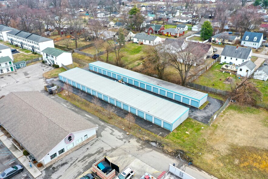 1504 10th, Jeffersonville, IN à vendre - Photo de l’immeuble – Image 2 sur 12