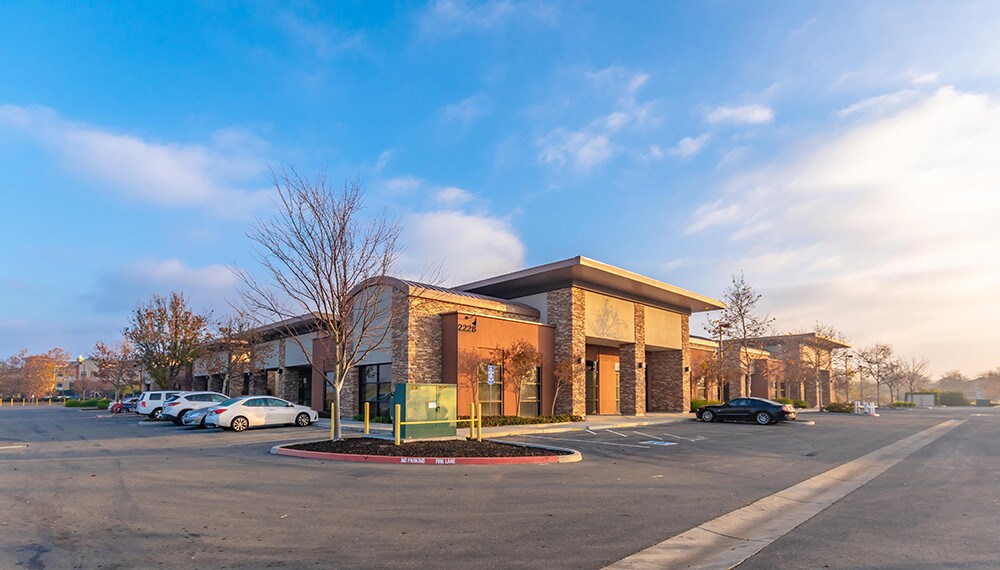 2236 Longport Ct, Elk Grove, CA à louer Photo principale– Image 1 sur 6