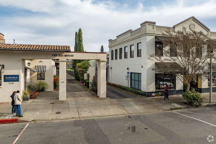 450-452 1st St E, Sonoma, CA à louer - Photo de l’immeuble – Image 2 sur 4