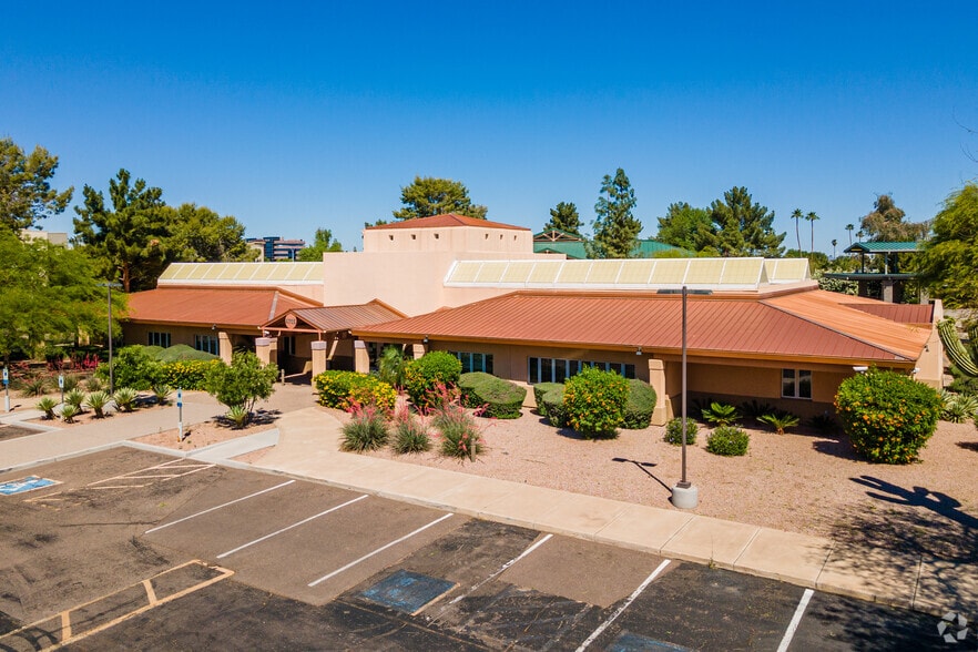 4765 S Lakeshore Dr, Tempe, AZ à vendre - Photo de l’immeuble – Image 1 sur 10