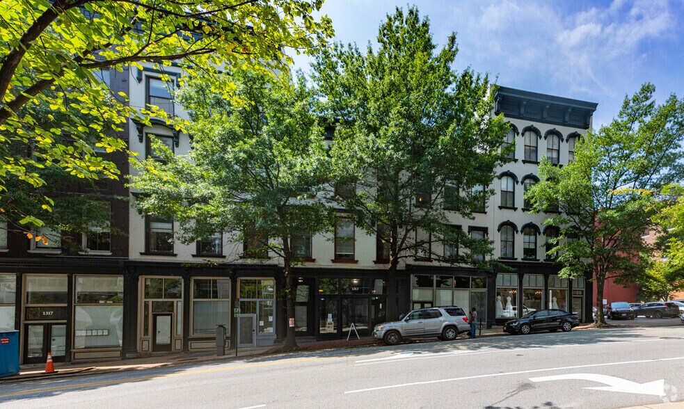 1309-1317 E Main St, Richmond, VA à louer - Photo de l’immeuble – Image 3 sur 7