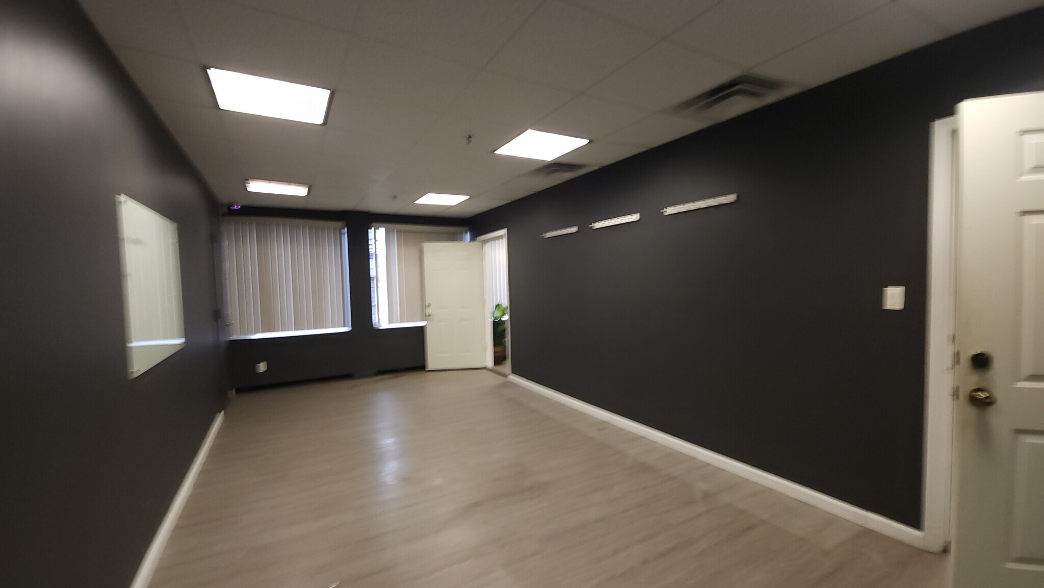 4939 Van Dam St, Long Island City, NY à louer Photo intérieure– Image 1 sur 3