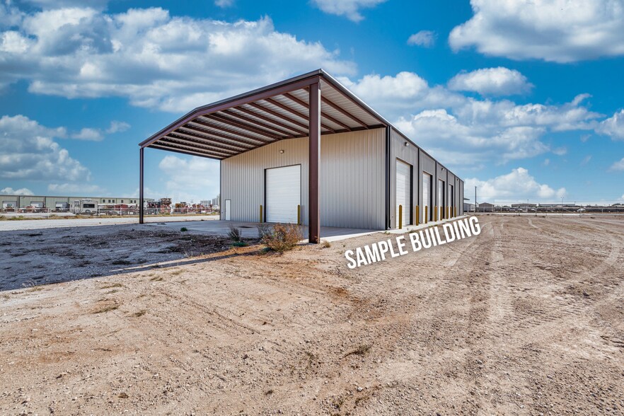 2712 East County Road 140, Midland, TX à louer - Photo de l’immeuble – Image 2 sur 9