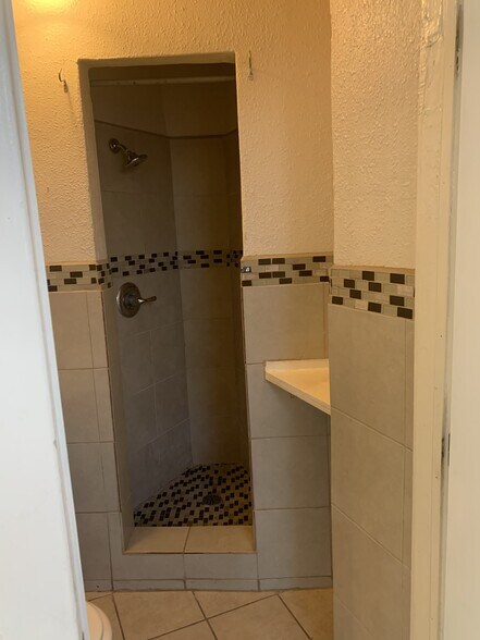 4424 Hueco Ave, El Paso, TX à vendre - Photo de l’immeuble – Image 2 sur 20