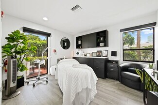 Plus de détails pour 825-875 Meadows Rd, Boca Raton, FL - Bureau à louer