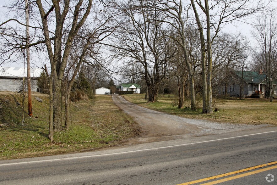 227 Trousdale Ferry Pike, Lebanon, TN à vendre - Photo de l’immeuble – Image 2 sur 2