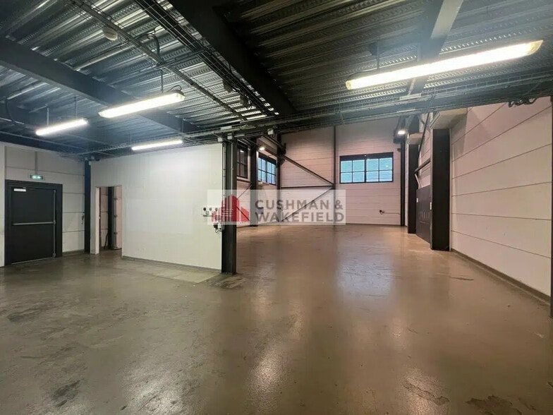 Bureau dans Nîmes à louer - Photo intérieure – Image 3 sur 3