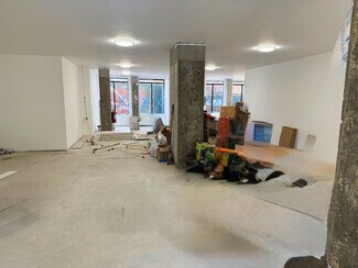 Plus de détails pour 40 W 167th St, Bronx, NY - Local commercial à louer
