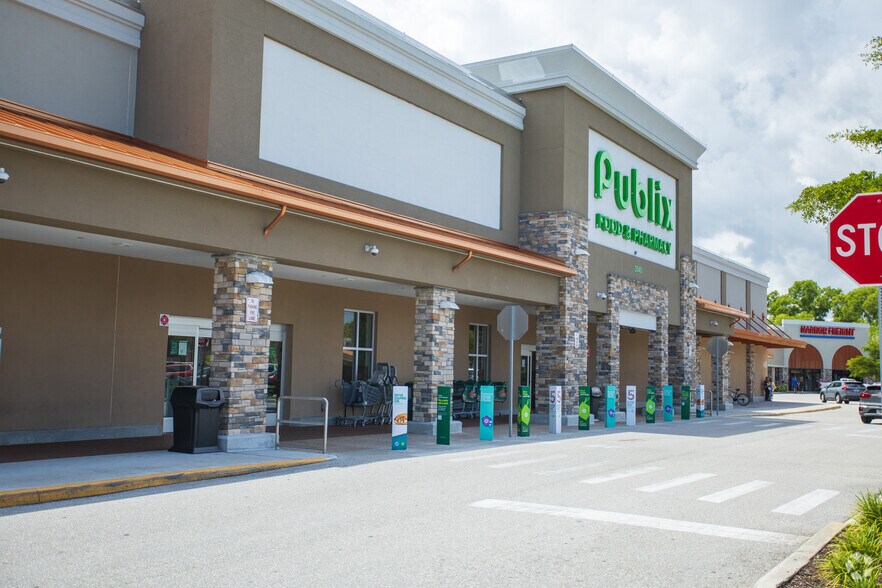 3208-3598 SE Federal Hwy, Stuart, FL à louer - Photo de l’immeuble – Image 2 sur 4