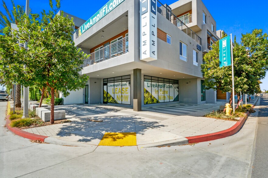 600 W Commonwealth Ave, Fullerton, CA à louer - Photo de l’immeuble – Image 1 sur 3