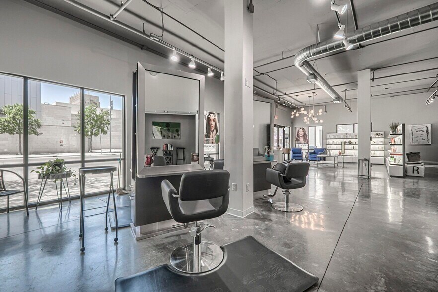 100 N Main St, Midland, TX à louer - Photo de l’immeuble – Image 3 sur 16