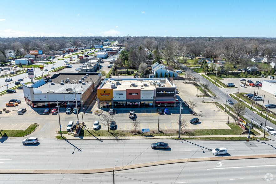 5824-5832 Douglas Ave, Des Moines, IA à louer - Aérien – Image 3 sur 5