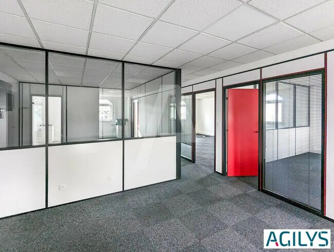 Plus de détails pour Bureau à louer
