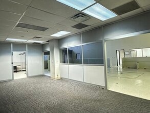 1166 W Garvey Ave, Monterey Park, CA à louer Photo intérieure– Image 2 sur 4