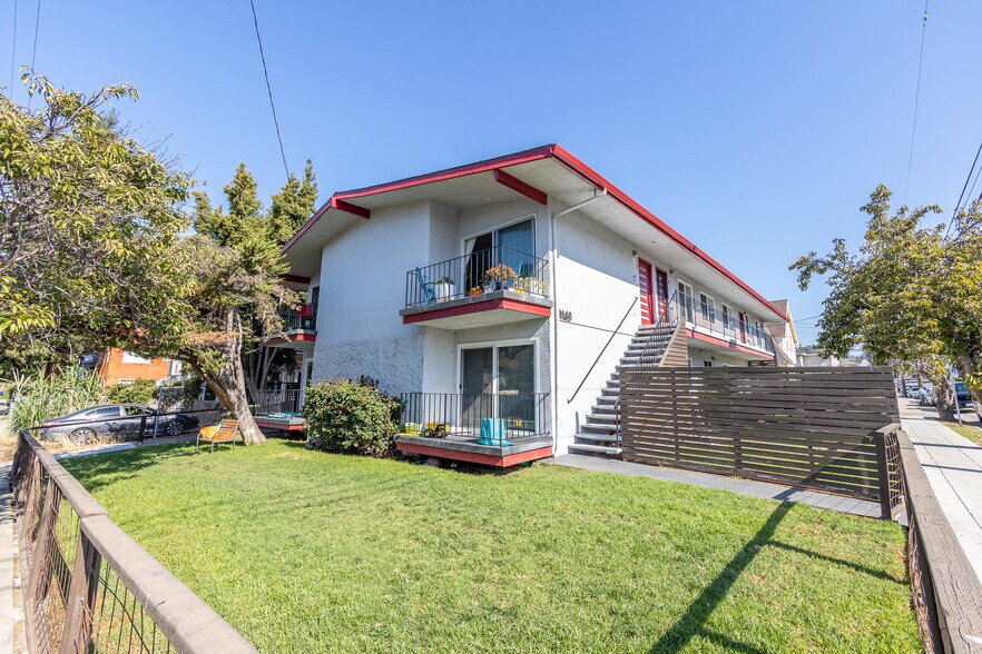 1140 E 22nd St, Oakland, CA à vendre - Photo de l’immeuble – Image 1 sur 43