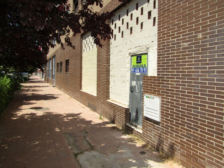 Local commercial dans Torrejón de Ardoz, Madrid à louer - Photo de l’immeuble – Image 2 sur 4
