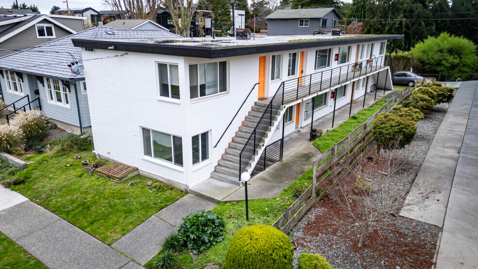 3035 64th Ave SW, Seattle, WA à vendre - Photo de l’immeuble – Image 3 sur 15