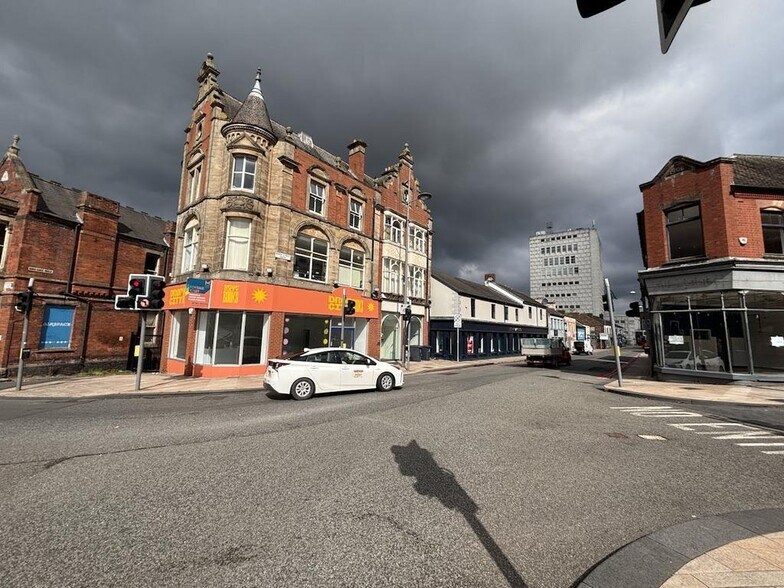 2 Broad St, Stoke On Trent à louer - Photo de l’immeuble – Image 3 sur 19